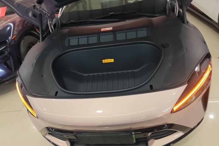 Used Xiaomi Auto YU7 2025 Ultra-Long Range All-Wheel Drive Pro Version Engine Bay