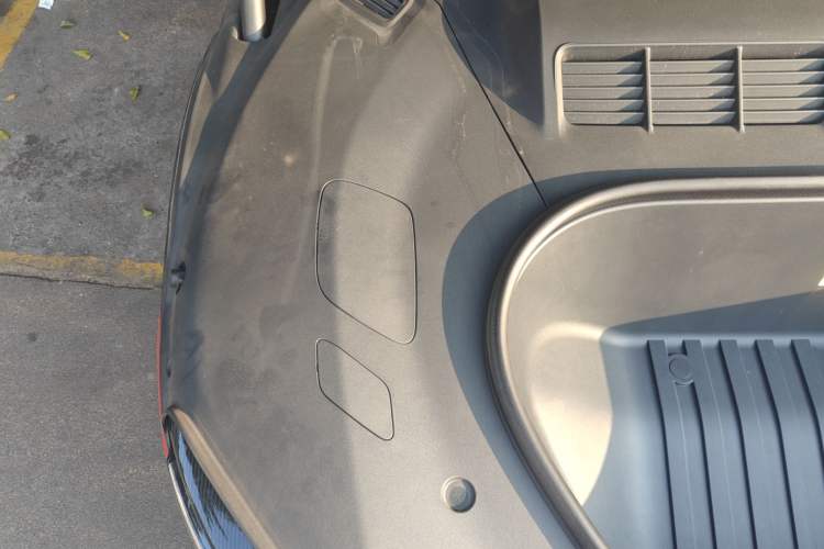 Used Xiaomi Auto YU7 2025 Ultra-Long Range High-Performance All-Wheel-Drive Max Edition Engine Bay Right