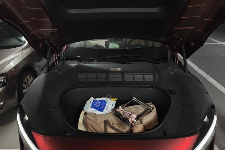 Used Xiaomi Auto YU7 2025 Ultra-Long Range High-Performance All-Wheel-Drive Max Edition Engine Bay