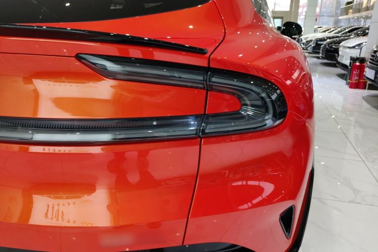 Used Xiaomi Auto YU7 2025 Ultra-Long Range High-Performance All-Wheel-Drive Max Edition Exterior 2