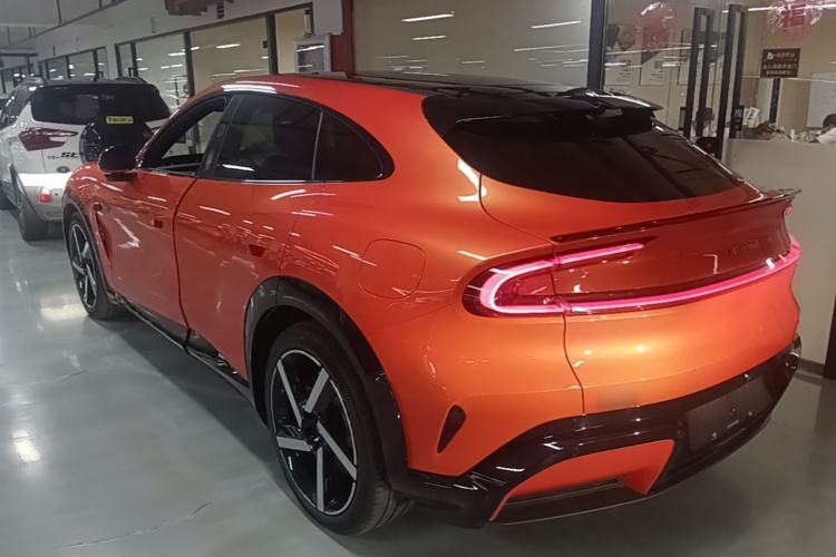 Used Xiaomi Auto YU7 2025 Ultra-Long Range High-Performance All-Wheel-Drive Max Edition Exterior 2
