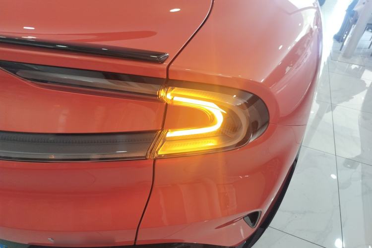 Used Xiaomi Auto YU7 2025 Ultra-Long Range High-Performance All-Wheel-Drive Max Edition Exterior 3