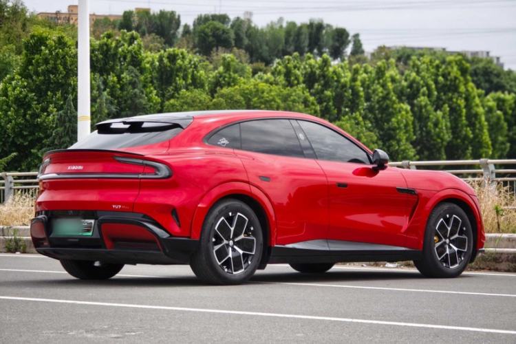 Used Xiaomi Auto YU7 2025 Ultra-Long Range High-Performance All-Wheel-Drive Max Edition Exterior 3