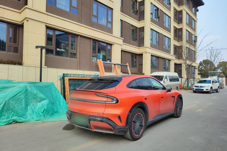 Used Xiaomi Auto YU7 2025 Ultra-Long Range High-Performance All-Wheel-Drive Max Edition Exterior 4