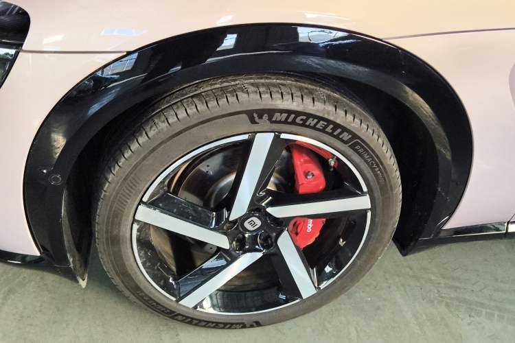 Used Xiaomi Auto YU7 2025 Ultra-Long Range High-Performance All-Wheel-Drive Max Edition Exterior 7