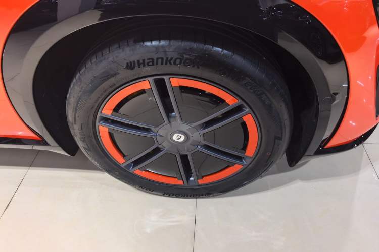 Used Xiaomi Auto YU7 2025 Ultra-Long Range Rear-Wheel Drive Version Exterior 8