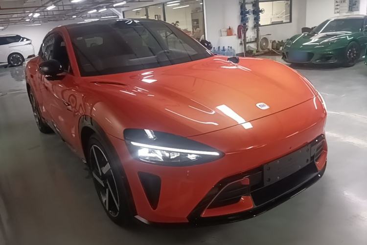 Used Xiaomi Auto YU7 2025 Ultra-Long Range High-Performance All-Wheel-Drive Max Edition Front Right 45 Deg