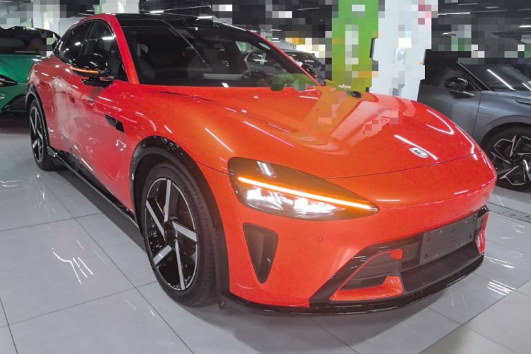 Used Xiaomi Auto YU7 2025 Ultra-Long Range High-Performance All-Wheel-Drive Max Edition Front Right 45 Deg