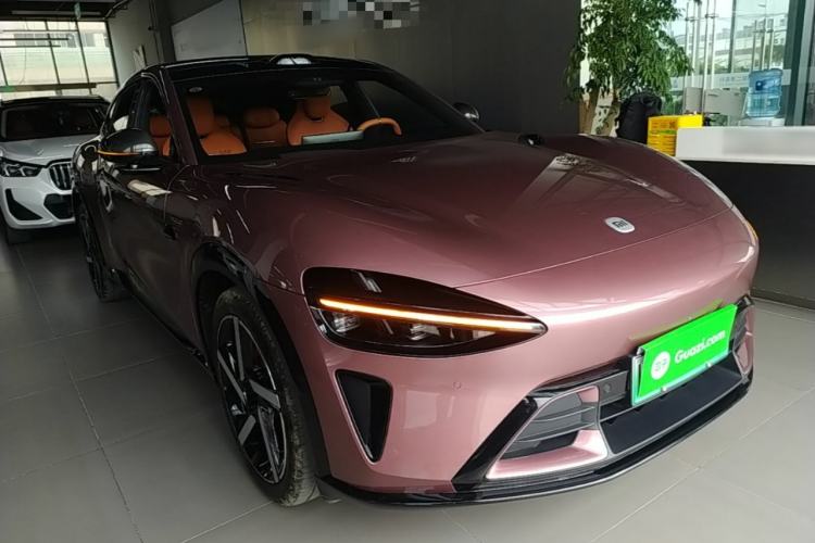 Used Xiaomi Auto YU7 2025 Ultra-Long Range High-Performance All-Wheel-Drive Max Edition Front Right 45 Deg