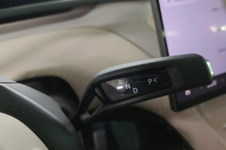 Used Xiaomi Auto YU7 2025 Ultra-Long Range All-Wheel Drive Pro Version Gear Lever