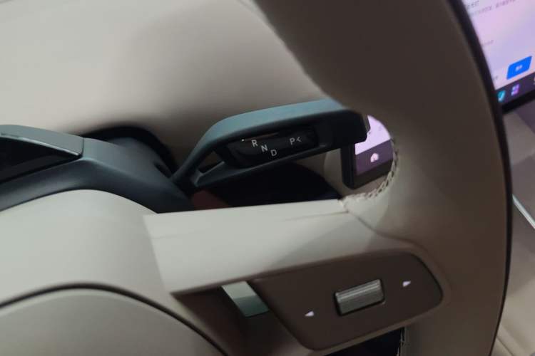 Used Xiaomi Auto YU7 2025 Ultra-Long Range All-Wheel Drive Pro Version Gear Lever