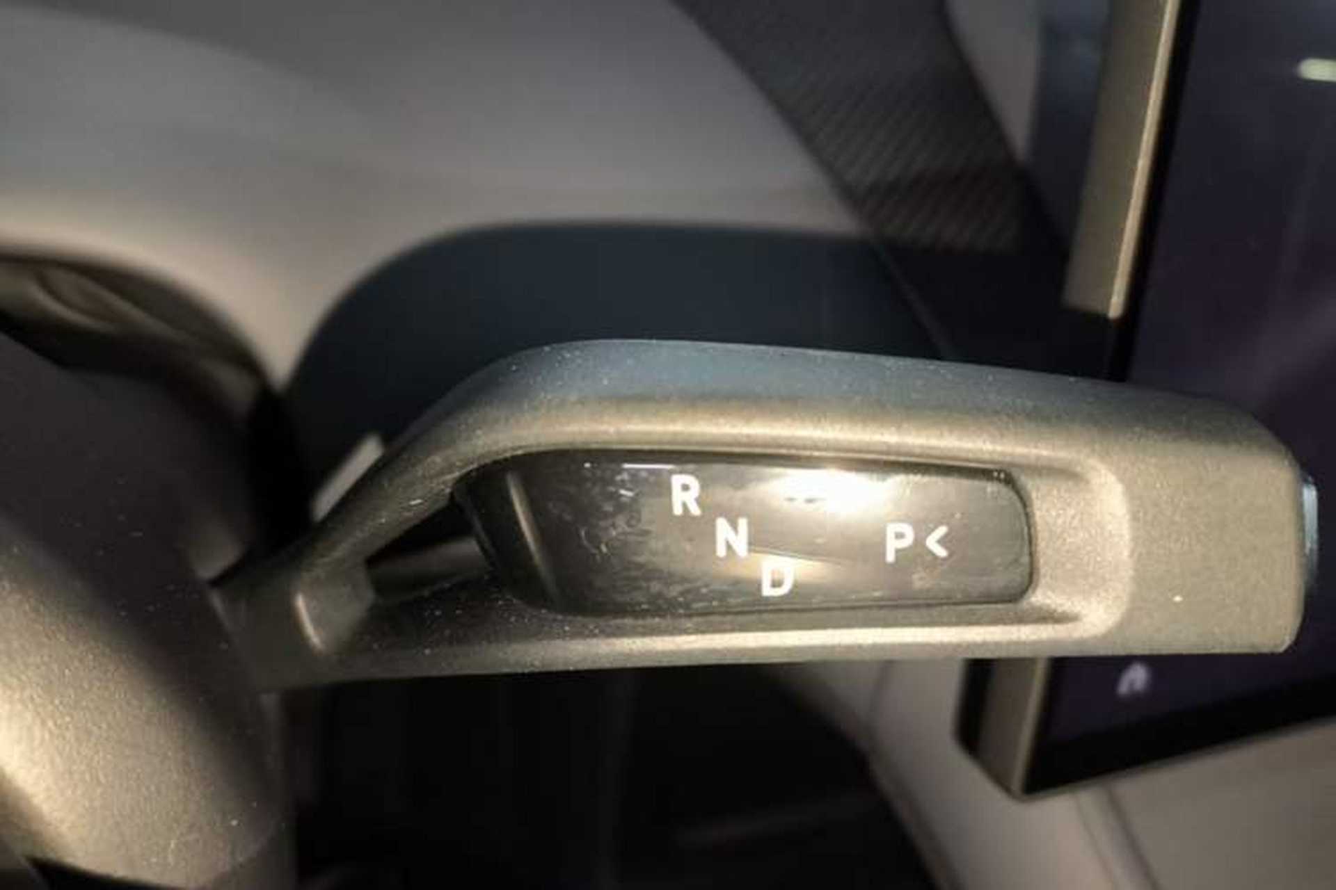 Used Xiaomi Auto YU7 2025 Ultra-Long Range High-Performance All-Wheel-Drive Max Edition Gear Lever