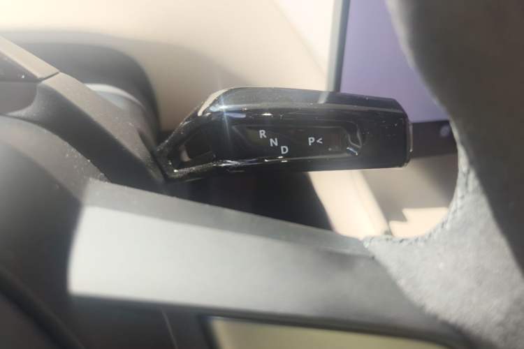 Used Xiaomi Auto YU7 2025 Ultra-Long Range All-Wheel Drive Pro Version Gear Lever