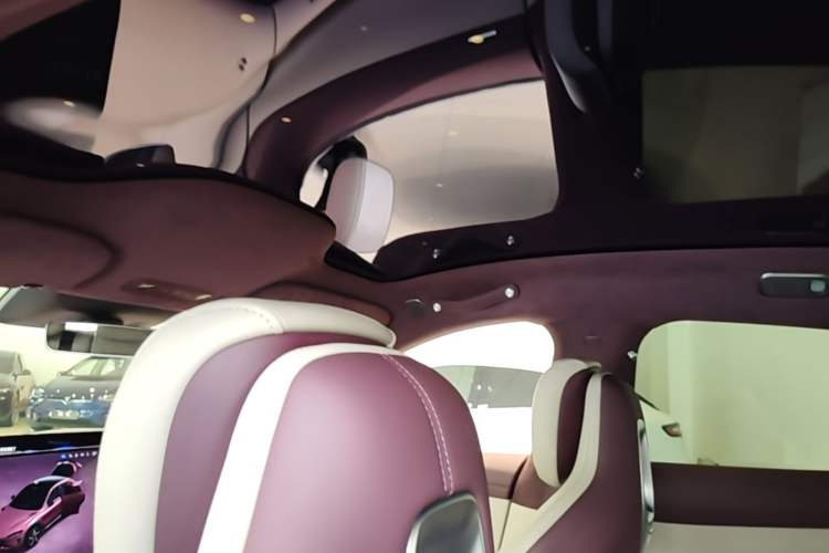 Used Xiaomi Auto YU7 2025 Ultra-Long Range High-Performance All-Wheel-Drive Max Edition Headliner