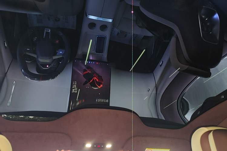 Used Xiaomi Auto YU7 2025 Ultra-Long Range High-Performance All-Wheel-Drive Max Edition Headliner