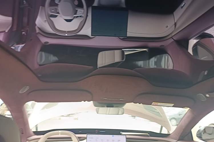Used Xiaomi Auto YU7 2025 Ultra-Long Range High-Performance All-Wheel-Drive Max Edition Headliner