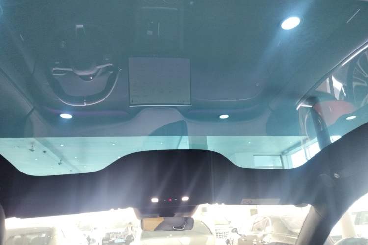 Used Xiaomi Auto YU7 2025 Ultra-Long Range High-Performance All-Wheel-Drive Max Edition Headliner