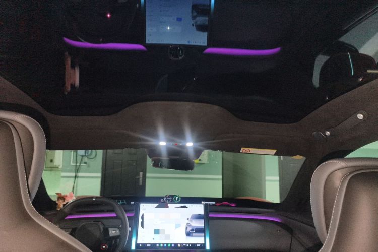 Used Xiaomi Auto YU7 2025 Ultra-Long Range High-Performance All-Wheel-Drive Max Edition Headliner