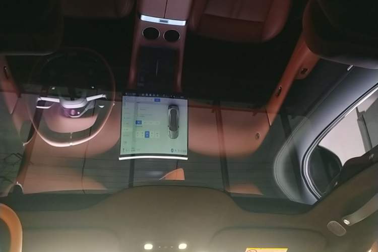 Used Xiaomi Auto YU7 2025 Ultra-Long Range High-Performance All-Wheel-Drive Max Edition Headliner