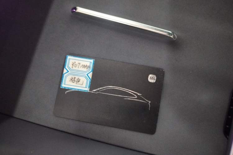 Used Xiaomi Auto YU7 2025 Ultra-Long Range High-Performance All-Wheel-Drive Max Edition Interior 1