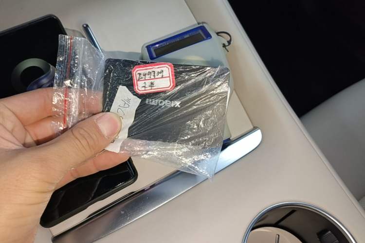 Used Xiaomi Auto YU7 2025 Ultra-Long Range High-Performance All-Wheel-Drive Max Edition Interior 1