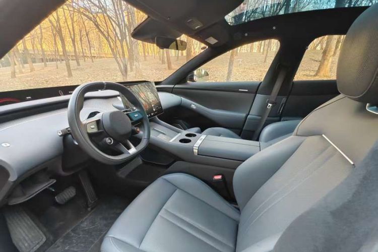Used Xiaomi Auto YU7 2025 Ultra-Long Range High-Performance All-Wheel-Drive Max Edition Interior 13