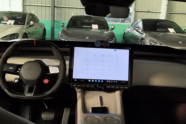 Used Xiaomi Auto YU7 2025 Ultra-Long Range High-Performance All-Wheel-Drive Max Edition Interior 2