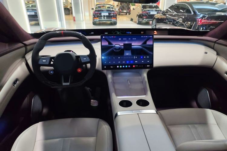 Used Xiaomi Auto YU7 2025 Ultra-Long Range High-Performance All-Wheel-Drive Max Edition Interior 2