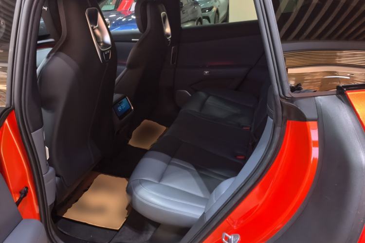 Used Xiaomi Auto YU7 2025 Ultra-Long Range Rear-Wheel Drive Version Interior 4