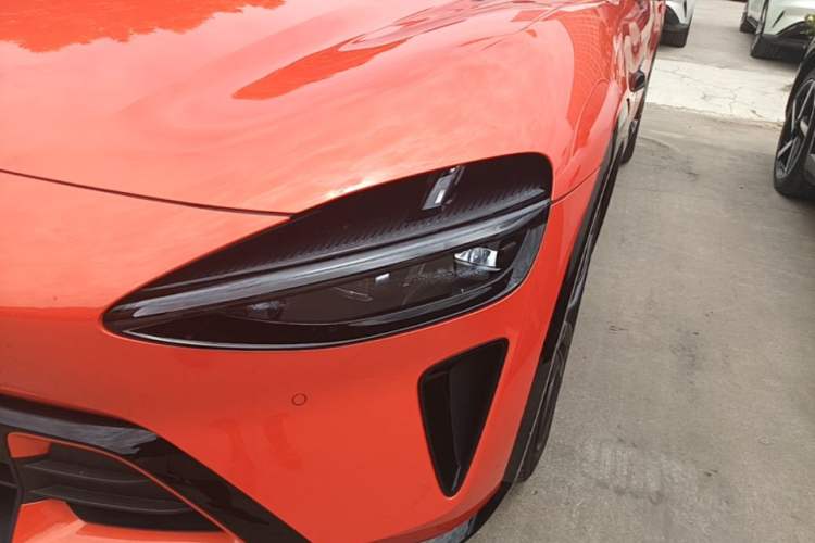 Used Xiaomi Auto YU7 2025 Ultra-Long Range High-Performance All-Wheel-Drive Max Edition Left Front Headlight