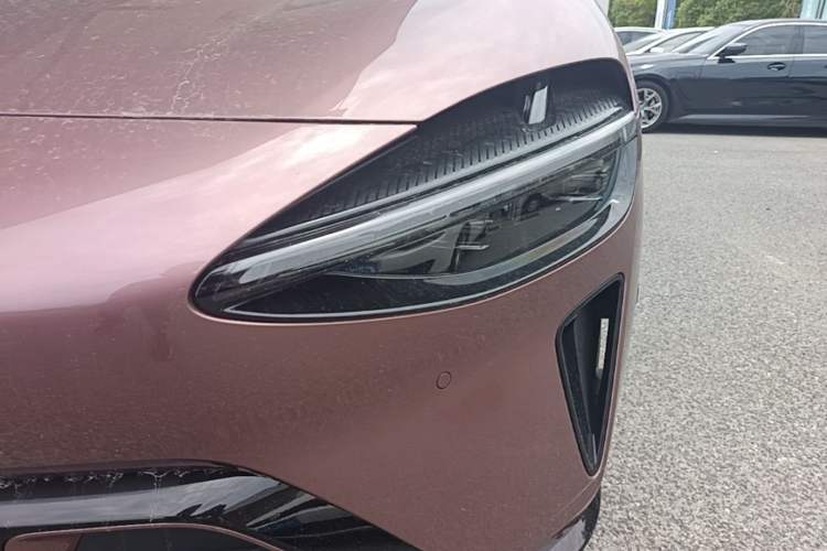 Used Xiaomi Auto YU7 2025 Ultra-Long Range High-Performance All-Wheel-Drive Max Edition Left Front Headlight