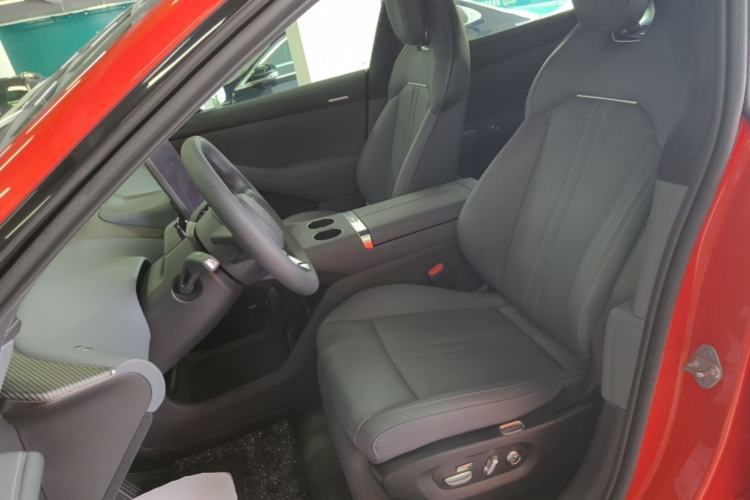 Used Xiaomi Auto YU7 2025 Ultra-Long Range High-Performance All-Wheel-Drive Max Edition Left Front Seat