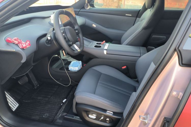 Used Xiaomi Auto YU7 2025 Ultra-Long Range High-Performance All-Wheel-Drive Max Edition Left Front Seat