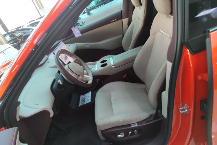 Used Xiaomi Auto YU7 2025 Ultra-Long Range Rear-Wheel Drive Version Left Front Seat