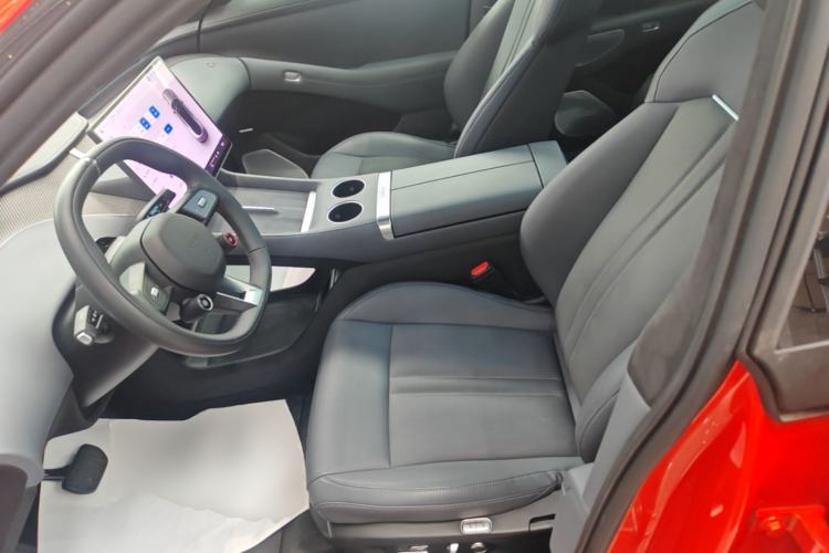 Used Xiaomi Auto YU7 2025 Ultra-Long Range High-Performance All-Wheel-Drive Max Edition Left Front Seat