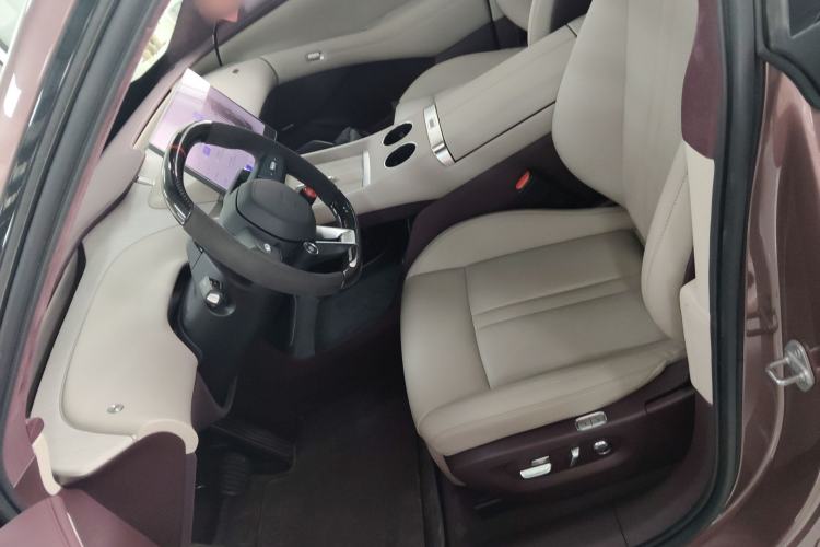 Used Xiaomi Auto YU7 2025 Ultra-Long Range High-Performance All-Wheel-Drive Max Edition Left Front Seat