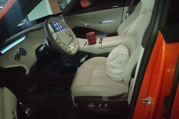 Used Xiaomi Auto YU7 2025 Ultra-Long Range Rear-Wheel Drive Version Left Front Seat