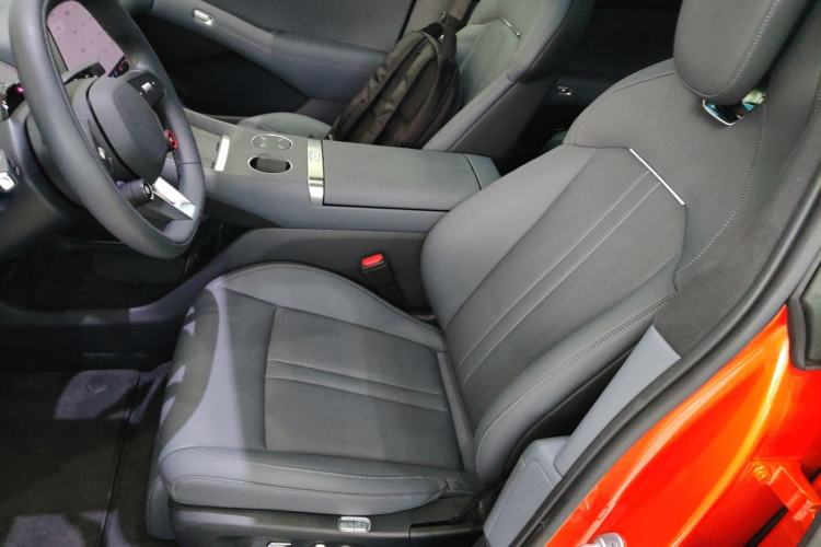 Used Xiaomi Auto YU7 2025 Ultra-Long Range High-Performance All-Wheel-Drive Max Edition Left Front Seat