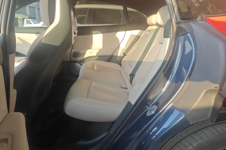 Used Xiaomi Auto YU7 2025 Ultra-Long Range High-Performance All-Wheel-Drive Max Edition Left Rear Seat