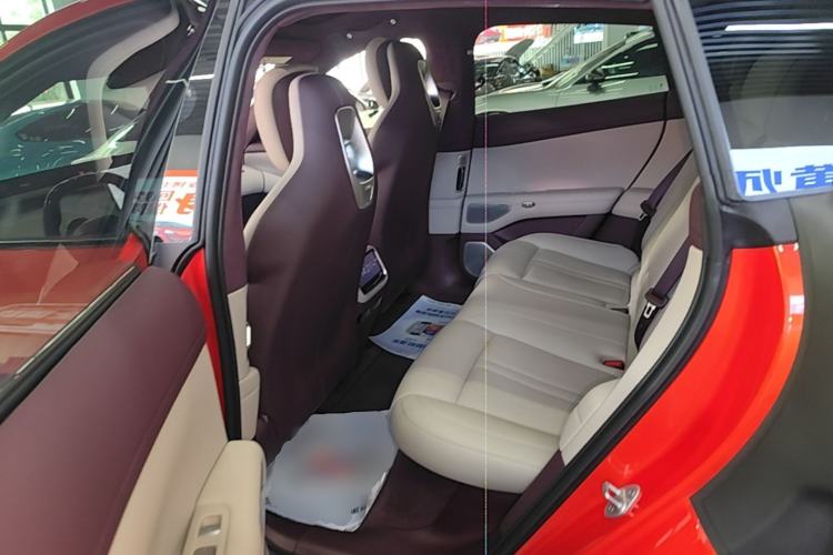 Used Xiaomi Auto YU7 2025 Ultra-Long Range High-Performance All-Wheel-Drive Max Edition Left Rear Seat