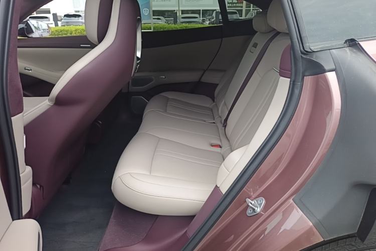 Used Xiaomi Auto YU7 2025 Ultra-Long Range High-Performance All-Wheel-Drive Max Edition Left Rear Seat