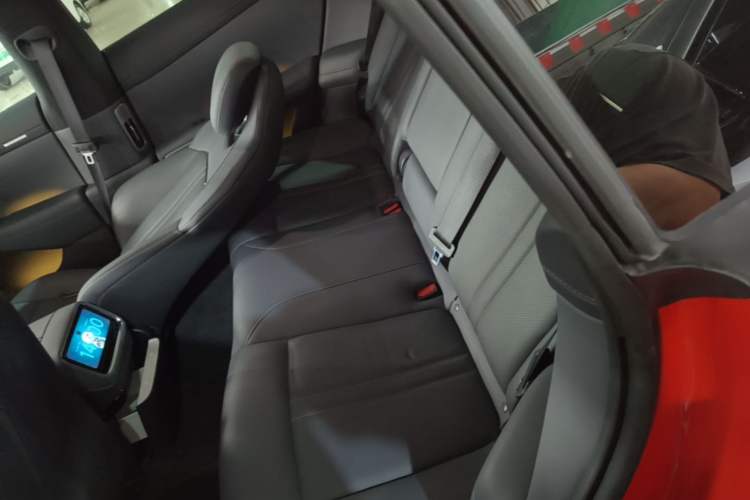 Used Xiaomi Auto YU7 2025 Ultra-Long Range High-Performance All-Wheel-Drive Max Edition Left Rear Seat
