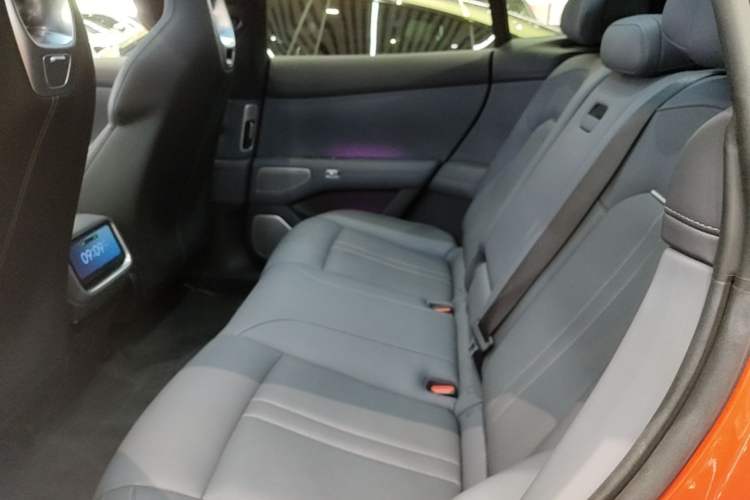 Used Xiaomi Auto YU7 2025 Ultra-Long Range High-Performance All-Wheel-Drive Max Edition Left Rear Seat