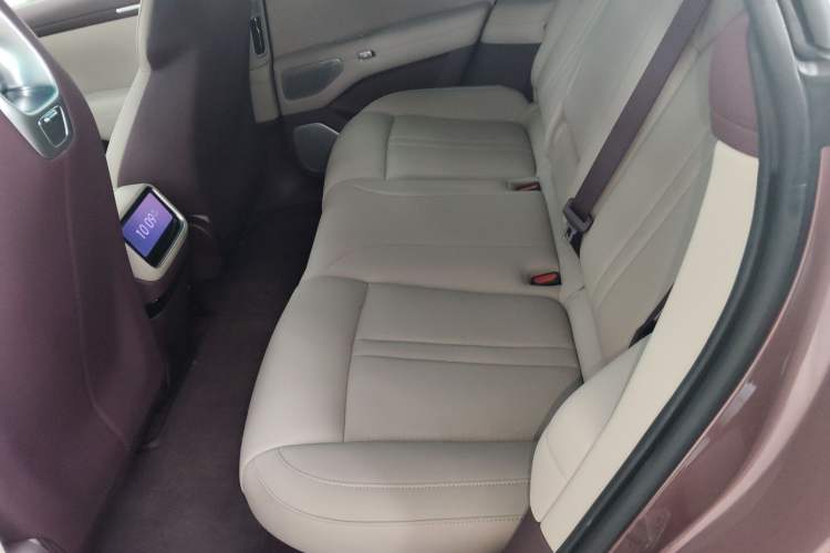 Used Xiaomi Auto YU7 2025 Ultra-Long Range High-Performance All-Wheel-Drive Max Edition Left Rear Seat