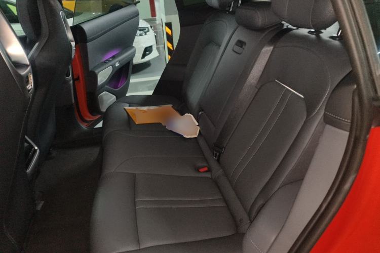 Used Xiaomi Auto YU7 2025 Ultra-Long Range High-Performance All-Wheel-Drive Max Edition Left Rear Seat