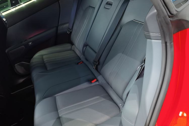 Used Xiaomi Auto YU7 2025 Ultra-Long Range High-Performance All-Wheel-Drive Max Edition Left Rear Seat