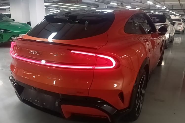 Used Xiaomi Auto YU7 2025 Ultra-Long Range High-Performance All-Wheel-Drive Max Edition Rear Right 45 Deg