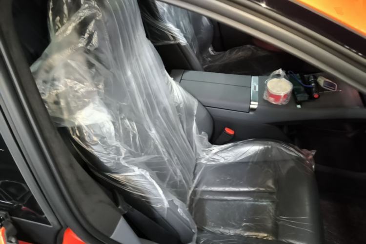 Used Xiaomi Auto YU7 2025 Ultra-Long Range High-Performance All-Wheel-Drive Max Edition Right Front Seat