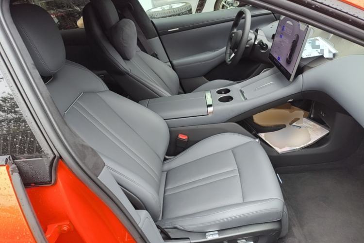 Used Xiaomi Auto YU7 2025 Ultra-Long Range High-Performance All-Wheel-Drive Max Edition Right Front Seat
