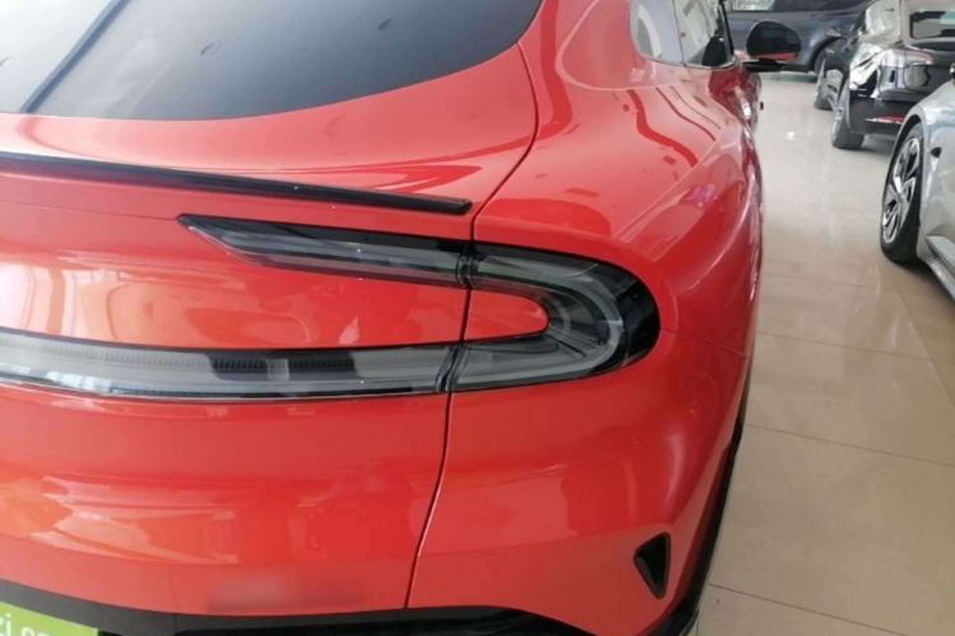Used Xiaomi Auto YU7 2025 Ultra-Long Range High-Performance All-Wheel-Drive Max Edition Right Rear Taillight